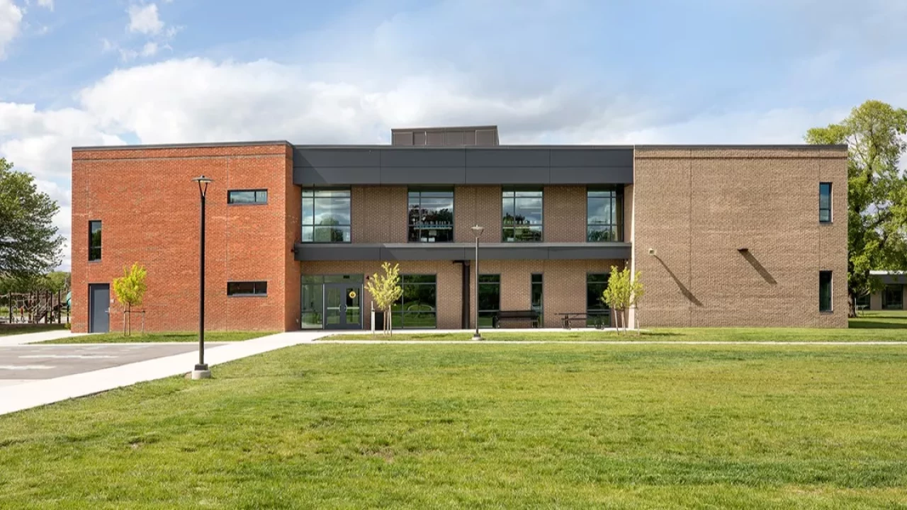 Photo 3 of Greensview Elementary School