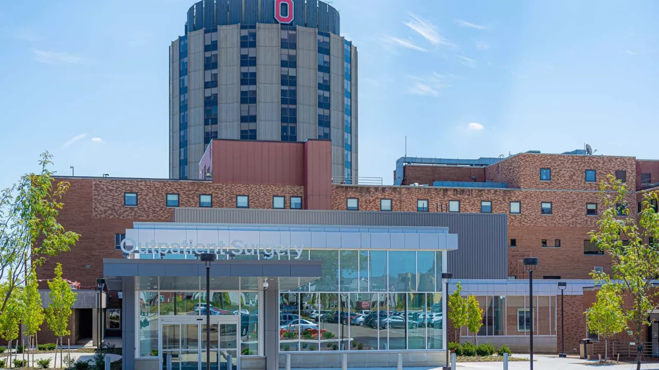 Photo 2 of University Hospital East - West Wing Expansion