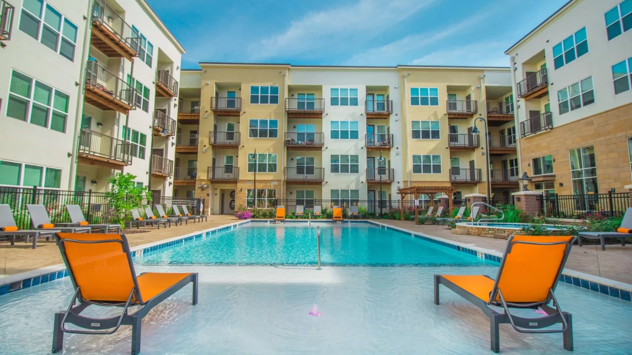 Photo 4 of Southpointe Town Center