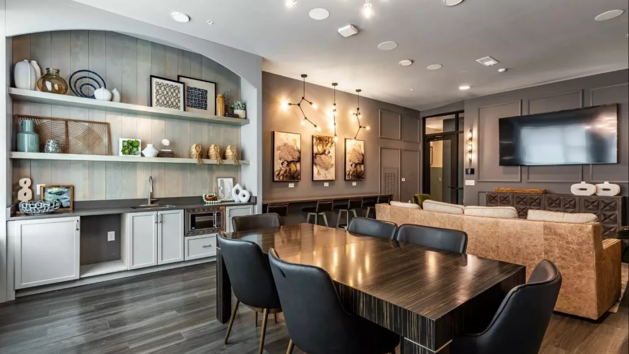 Photo 10 of Southern Station