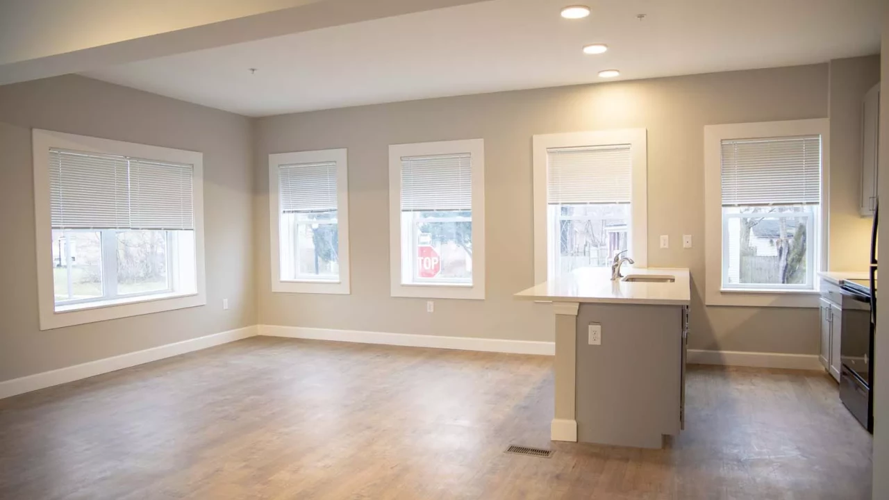 Photo 2 of 162 North Ohio Avenue