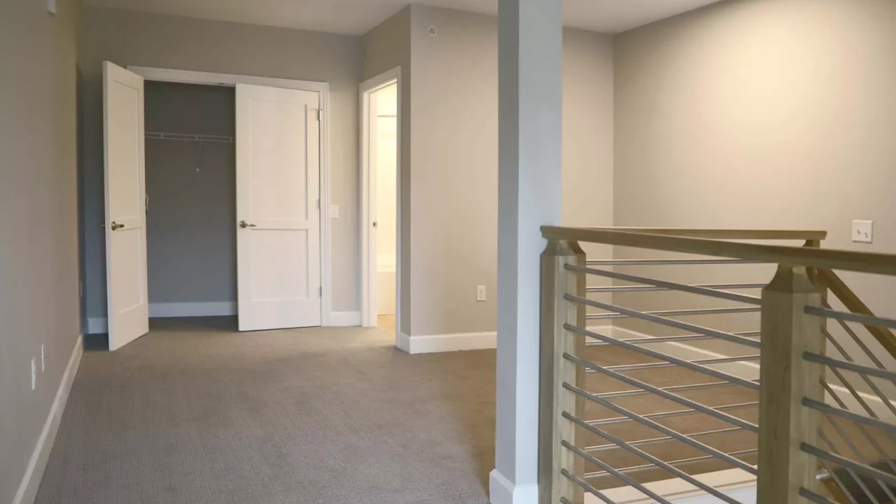 Photo 6 of 162 North Ohio Avenue