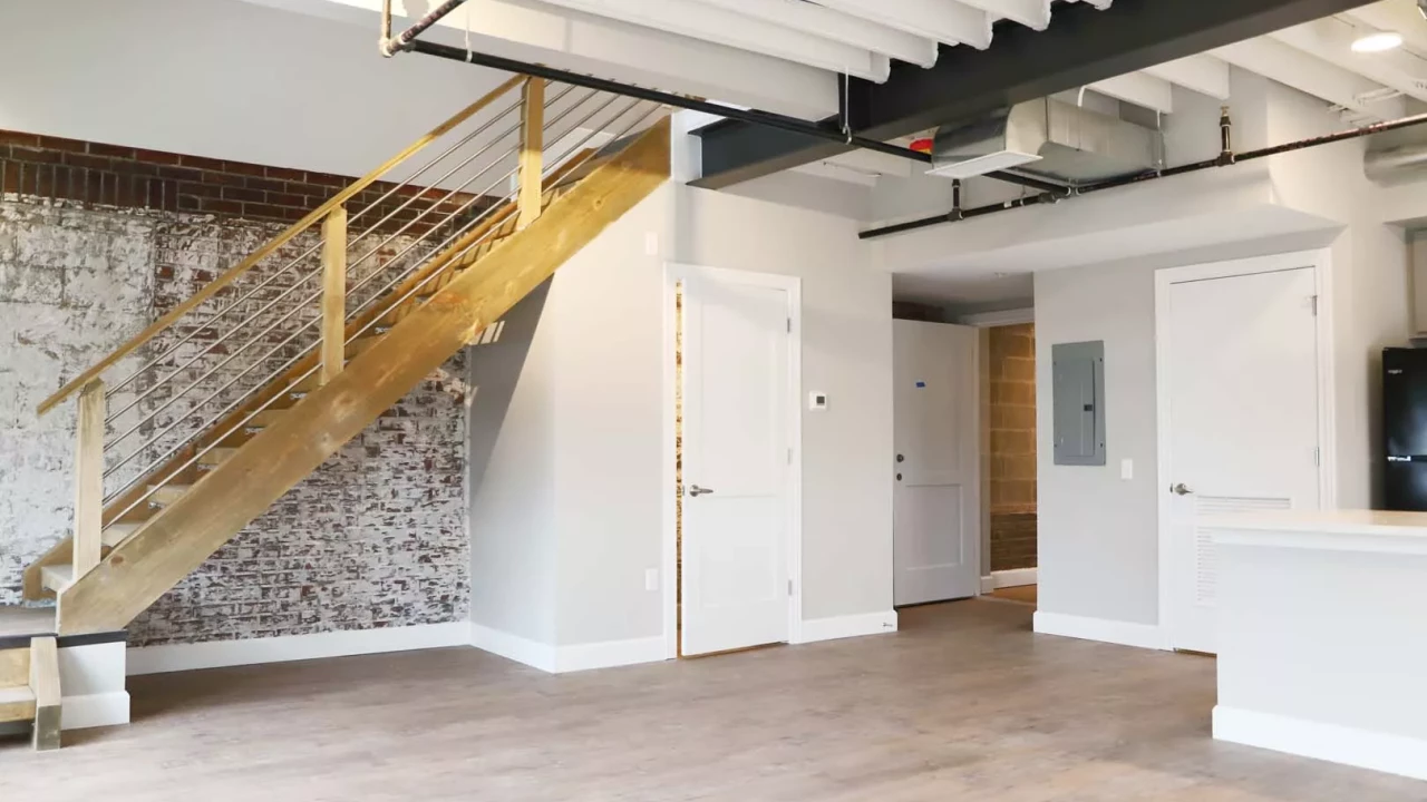 Photo 8 of 162 North Ohio Avenue