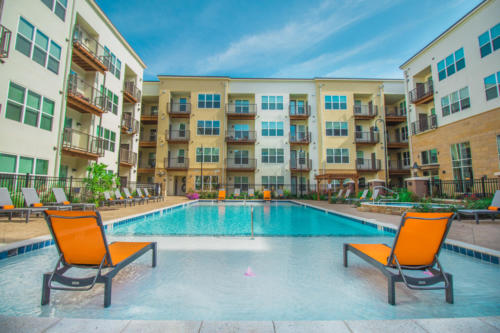 Southpointe Town Center Apartments Pool